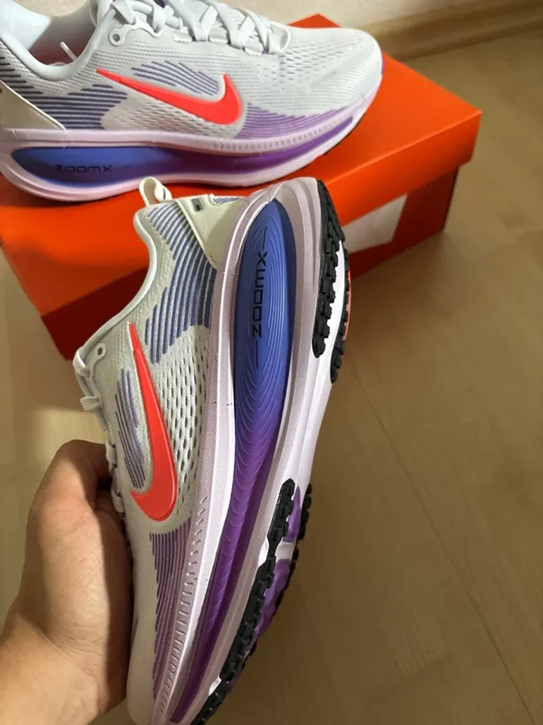 Used Nike Vomero 18 bike — image 3 of 6