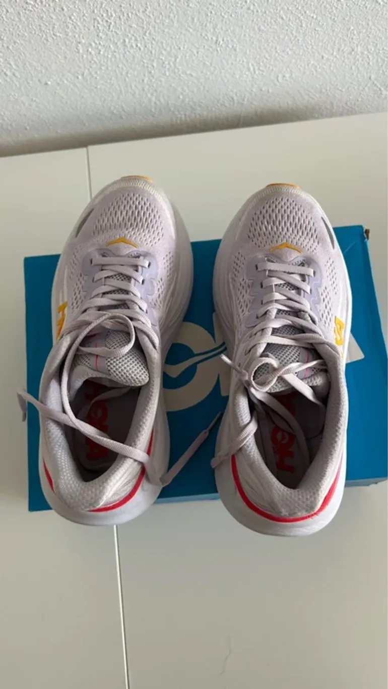 Used Hoka Running Shoes bike — image 4 of 4