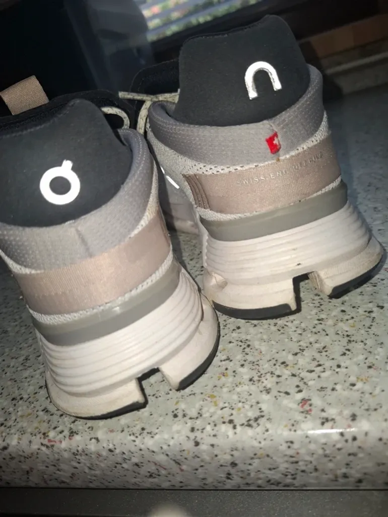 Used On Running Cloud bike — image 4 of 10