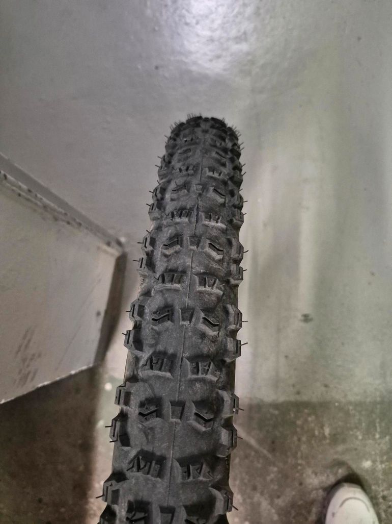 Continental Trail King bike usato — immagine 3 di 3