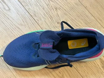 Used Asics Gel Nimbus 25 bike — image 5 of 5
