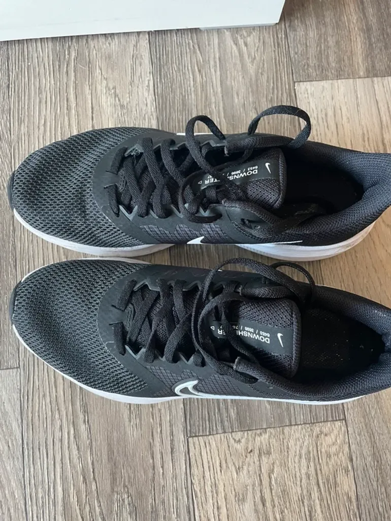 Käytetty Nike Sportschuhe mit dicker Sohle bike — kuva 3 / 6