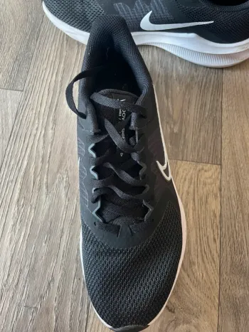 Käytetty Nike Sportschuhe mit dicker Sohle bike — kuva 4 / 6