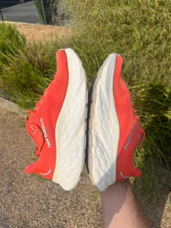 New Balance Fresh Foam X More v4 bike usato — immagine 6 di 8