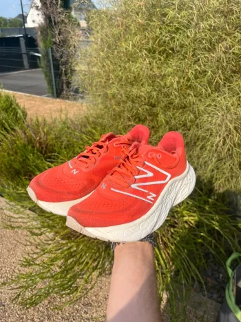 New Balance Fresh Foam X More v4 bike usato — immagine 2 di 8