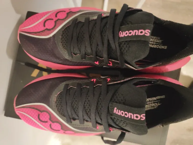 Used Saucony Running Shoes bike — image 11 of 15