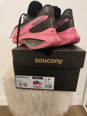 Used Saucony Running Shoes bike — image 10 of 15