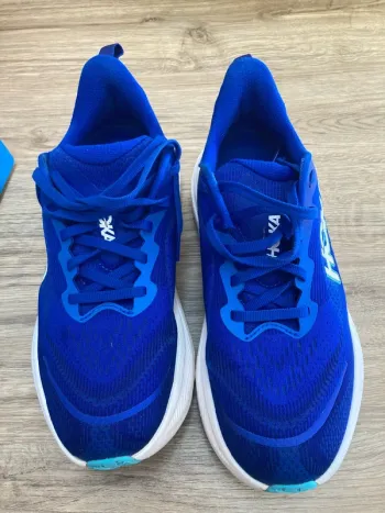 Hoka Running Shoes 2025 bike usato — immagine 2 di 2
