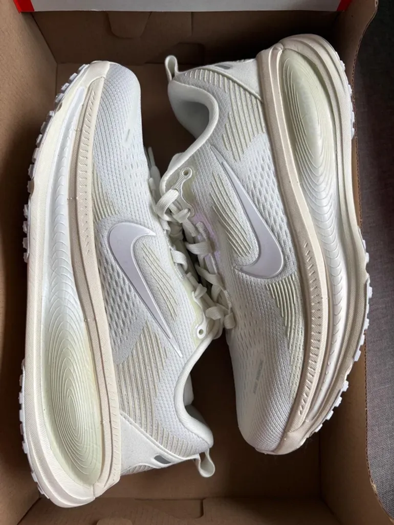 Tweedehands Nike Vomero 18 bike — afbeelding 2 van 7