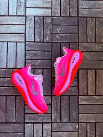 Used Rose Vomero Plus Running Shoes
