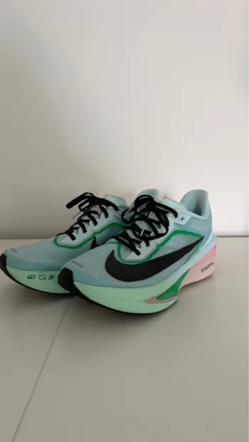 Used Nike Zoom Fly 6 Running Shoes
