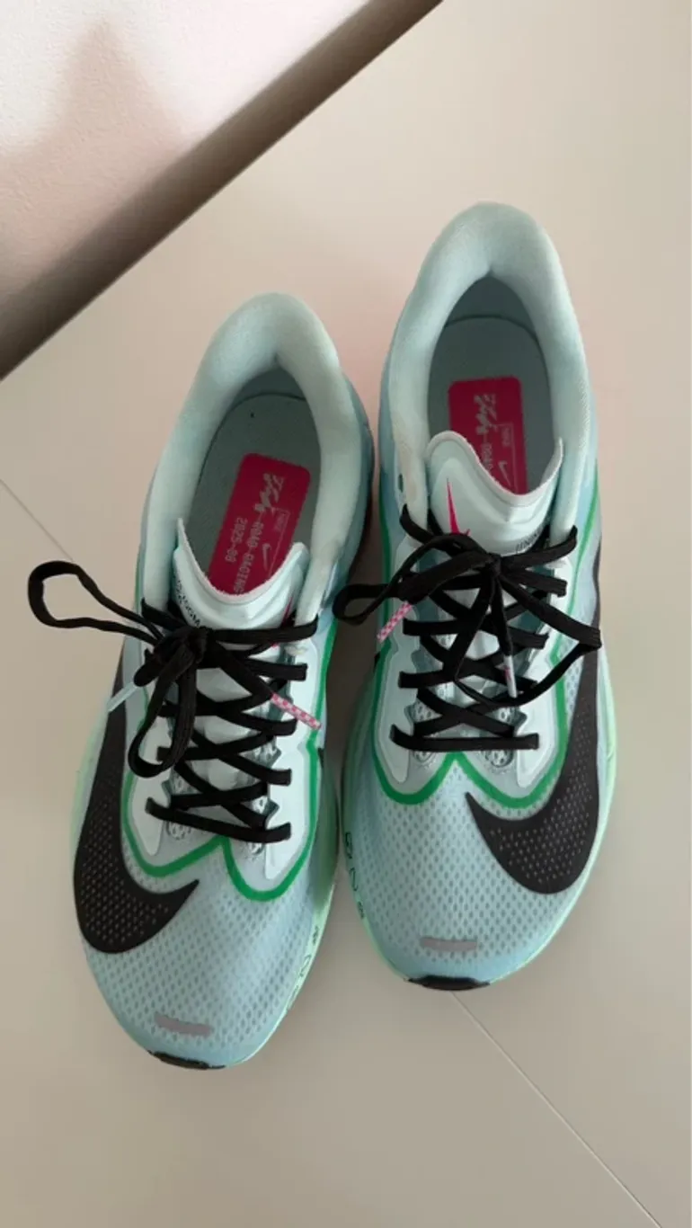 Used Nike Zoom Fly 6 bike — image 2 of 4