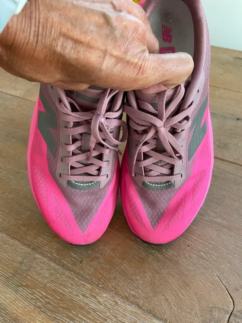 New Balance Rebel v5 bike usato — immagine 5 di 9