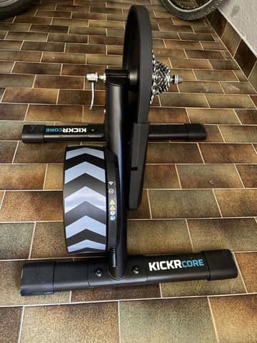 Gebrauchtes Wahoo KICKR CORE 2 2025 bike — Bild 4 von 5