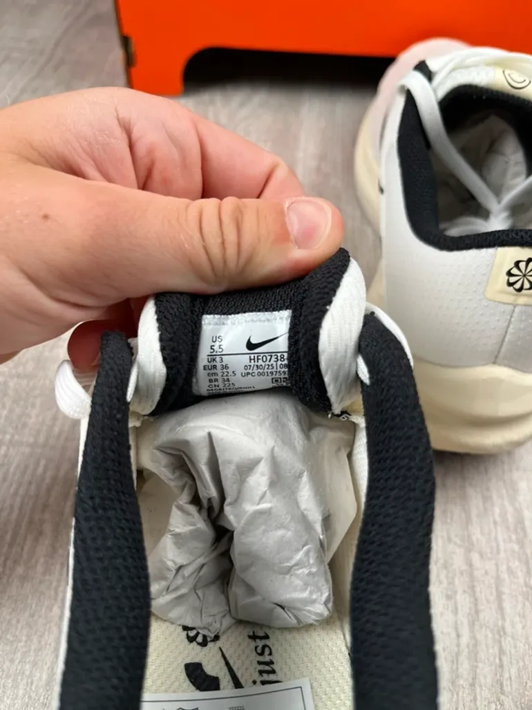 Used Nike Air Winflo 10 bike — image 6 of 8