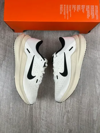 Tweedehands Nike Air Winflo 10 Running Shoes