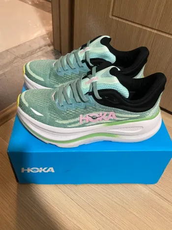 Used Hoka Shoes size 38 Running Shoes