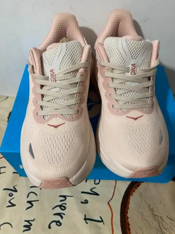 Used Hoka Shoes Size 39 bike — image 3 of 7