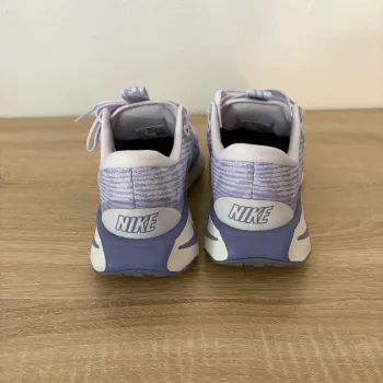 Used Nike Walking Shoes bike — image 4 of 9