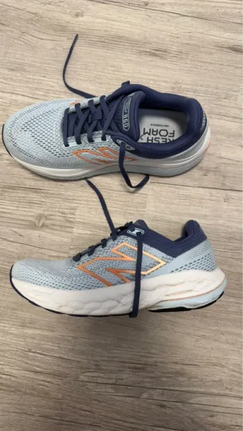 Brugt New Balance 860 Running Shoes