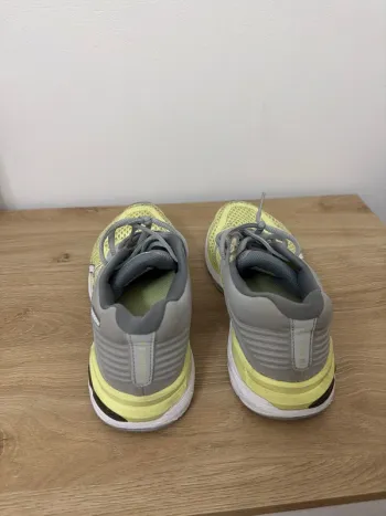 Used Asics Shoes bike — image 4 of 9
