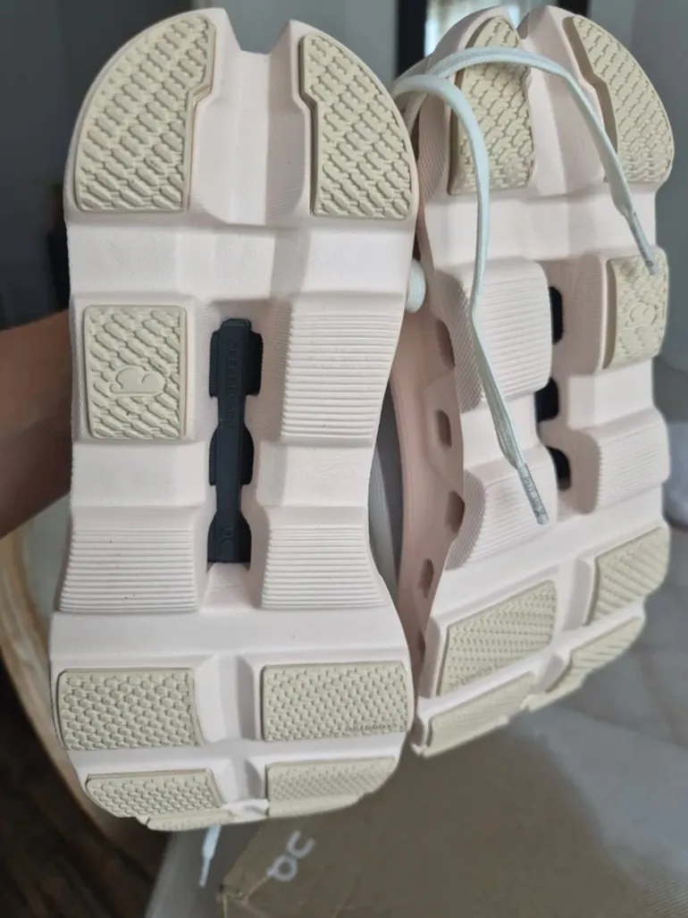 Used On Running Shoes bike — image 6 of 9