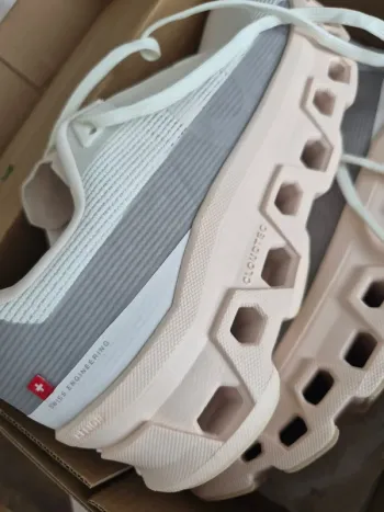 Used On Running Shoes bike — image 8 of 9