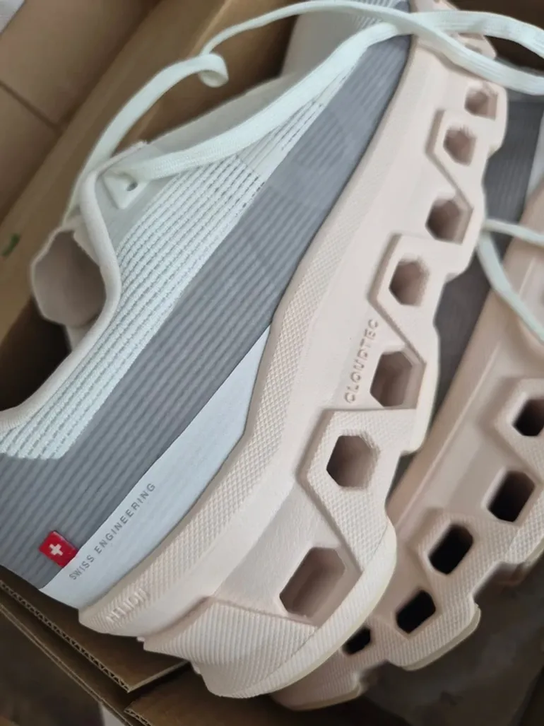 Used On Running Shoes bike — image 8 of 9