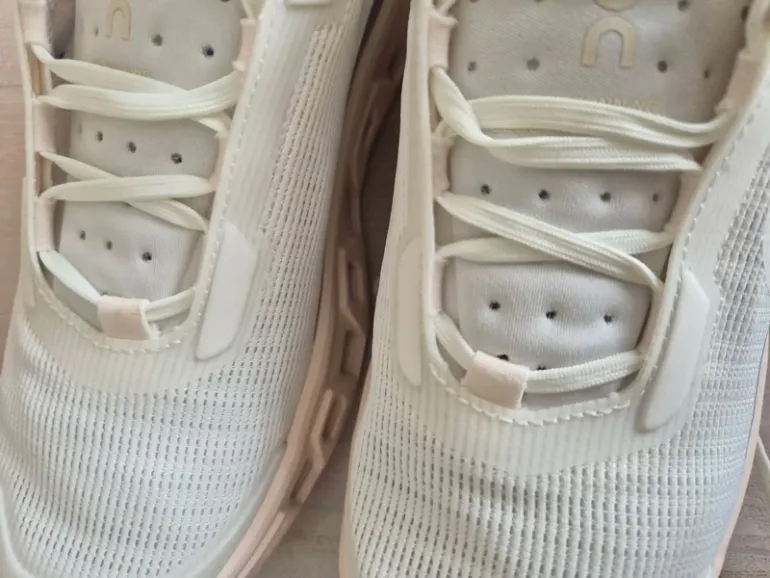 Used On Running Shoes bike — image 7 of 9