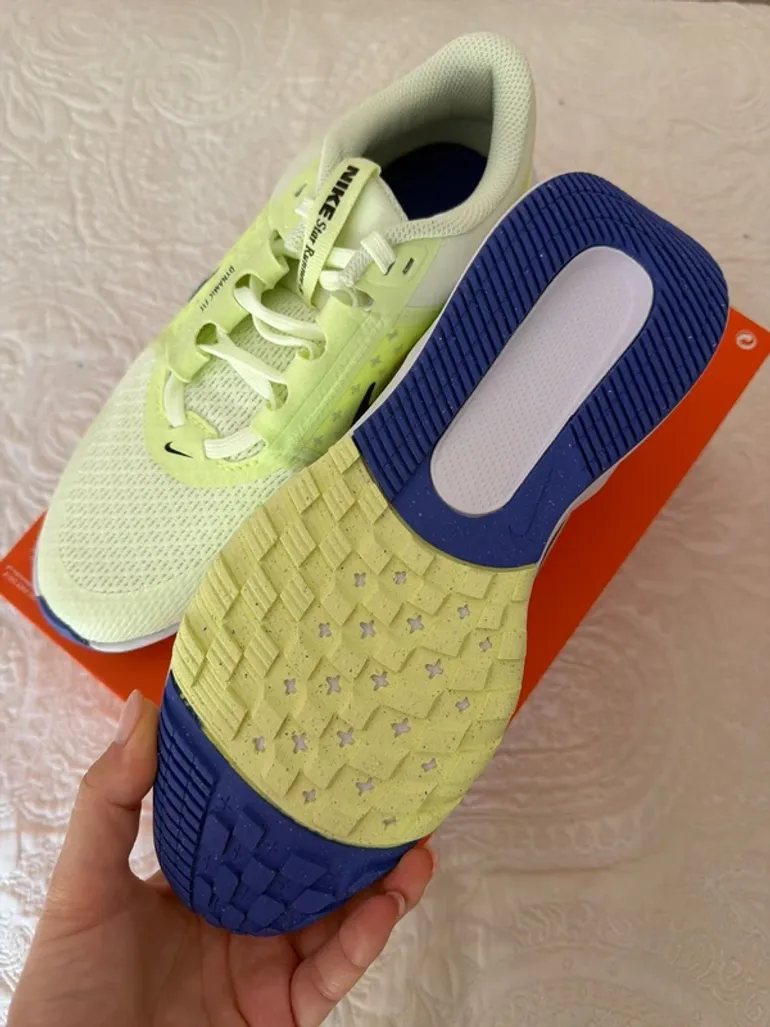 Used Nike Donna Running Shoes bike — image 4 of 8