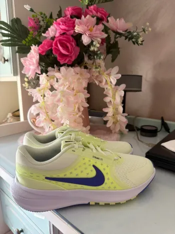 Used Nike Donna Running Shoes bike — image 6 of 8