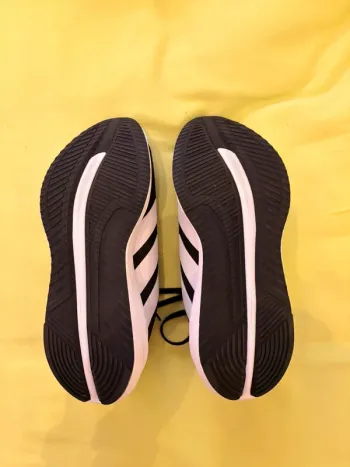 Used Adidas Sneaker bike — image 3 of 4