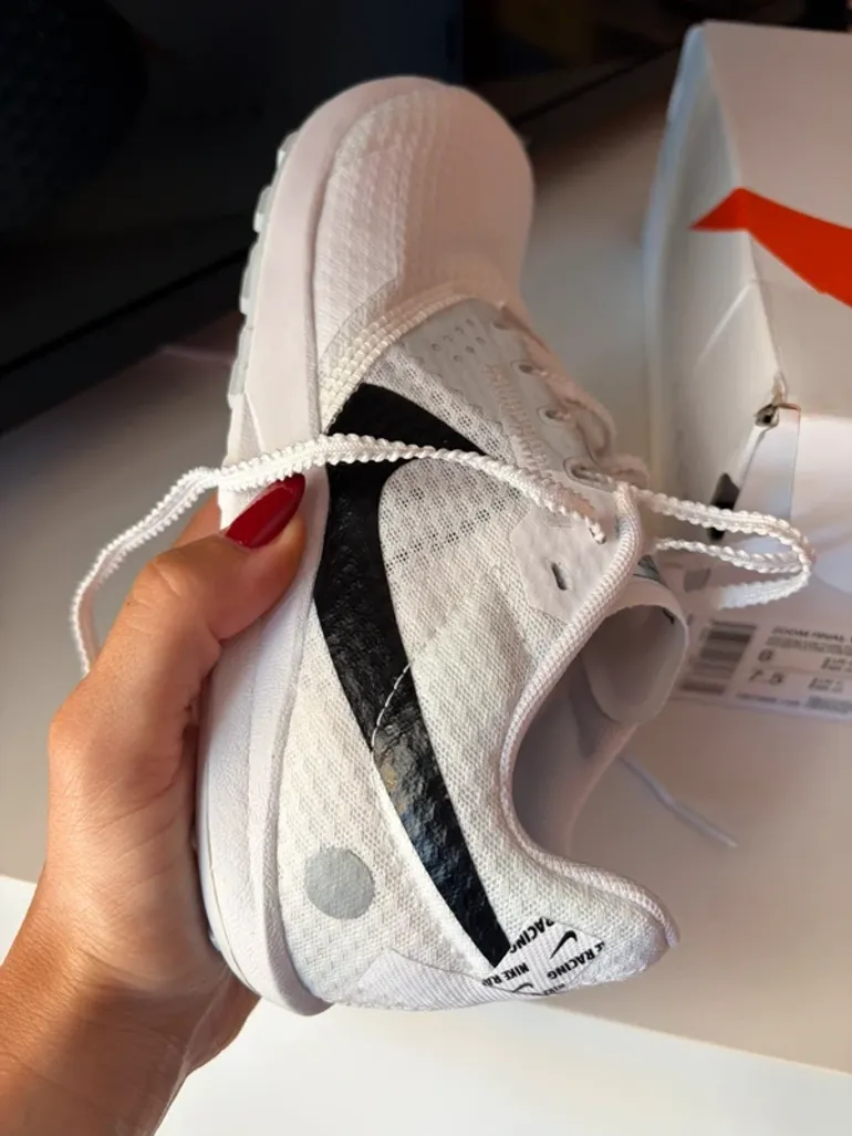 Used Nike Zoom Rival Waffle 6 bike — image 4 of 5