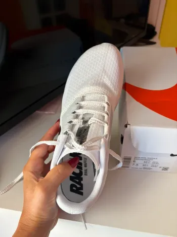 Used Nike Zoom Rival Waffle 6 bike — image 2 of 5