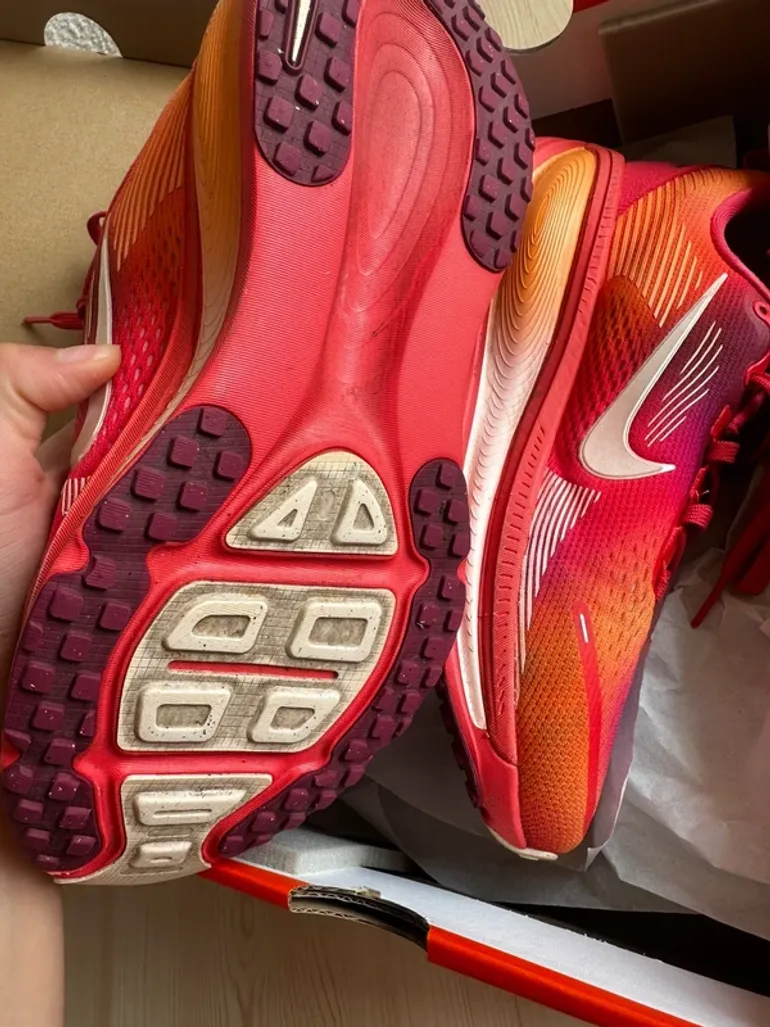 Used Nike Vomero 18 bike — image 3 of 3