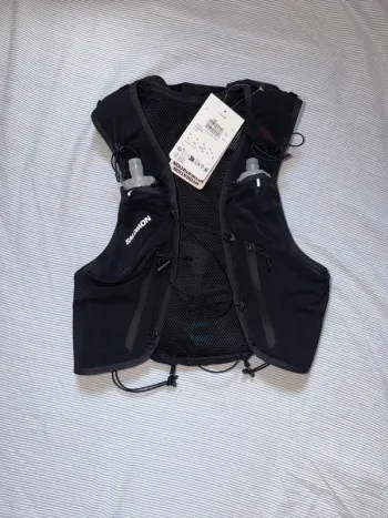 Used Salomon Adv Skin 12 Running Accessories