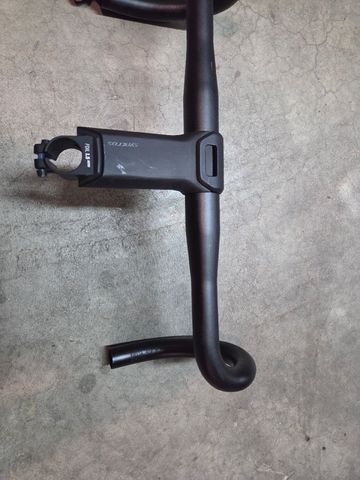 Used Scott Foil Handlebar 2025 bike — image 3 of 4