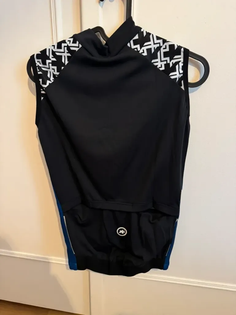 Used Pas Normal Studios Mille GT Spring Fall Vest bike — image 2 of 3