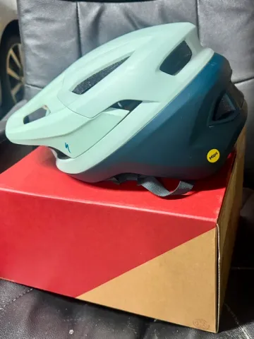 Used Specialized Casco MTB taglia M 2024 bike — image 2 of 4
