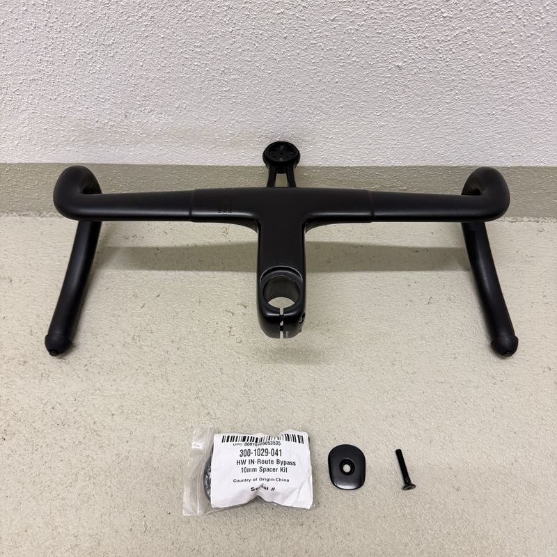 Used Enve SES AR In-Route 400/100 2024 Cockpit