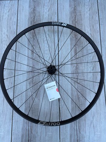 Dt Swiss XR1700 – roue arrière Wheels usato