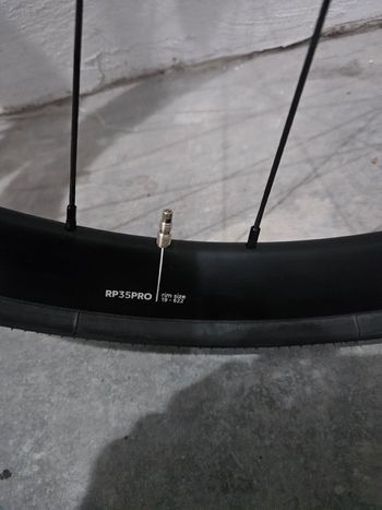 Tweedehands OQUO RP35PRO complete wheelset 2025 bike — afbeelding 9 van 10