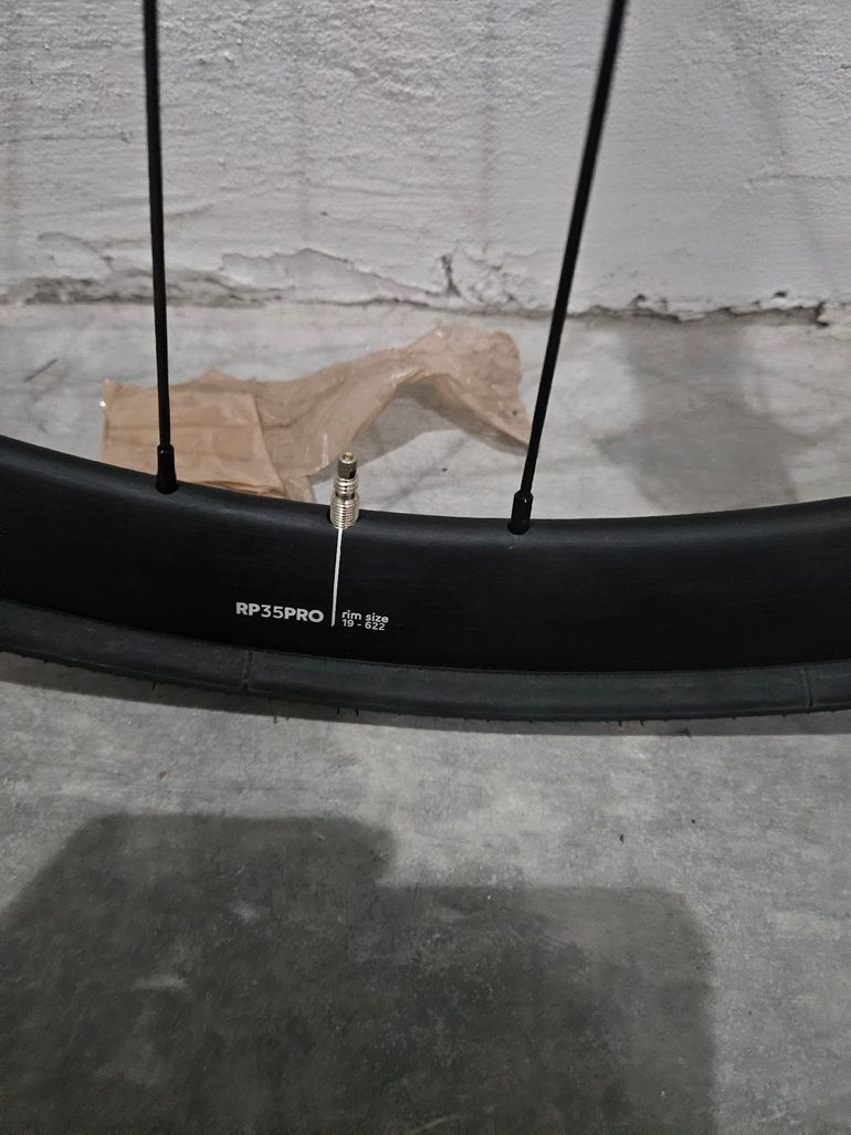 Tweedehands OQUO RP35PRO complete wheelset 2025 bike — afbeelding 4 van 10