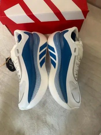 Used Adidas Hyper Boost bike — image 3 of 13