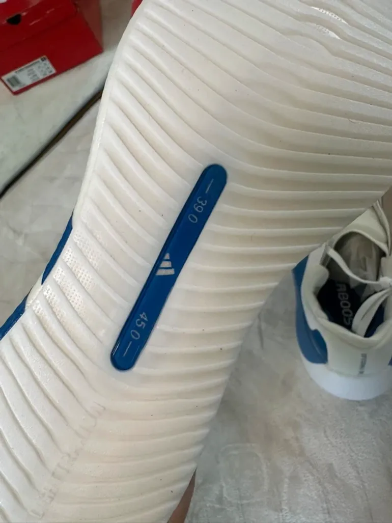 Used Adidas Hyper Boost bike — image 8 of 13