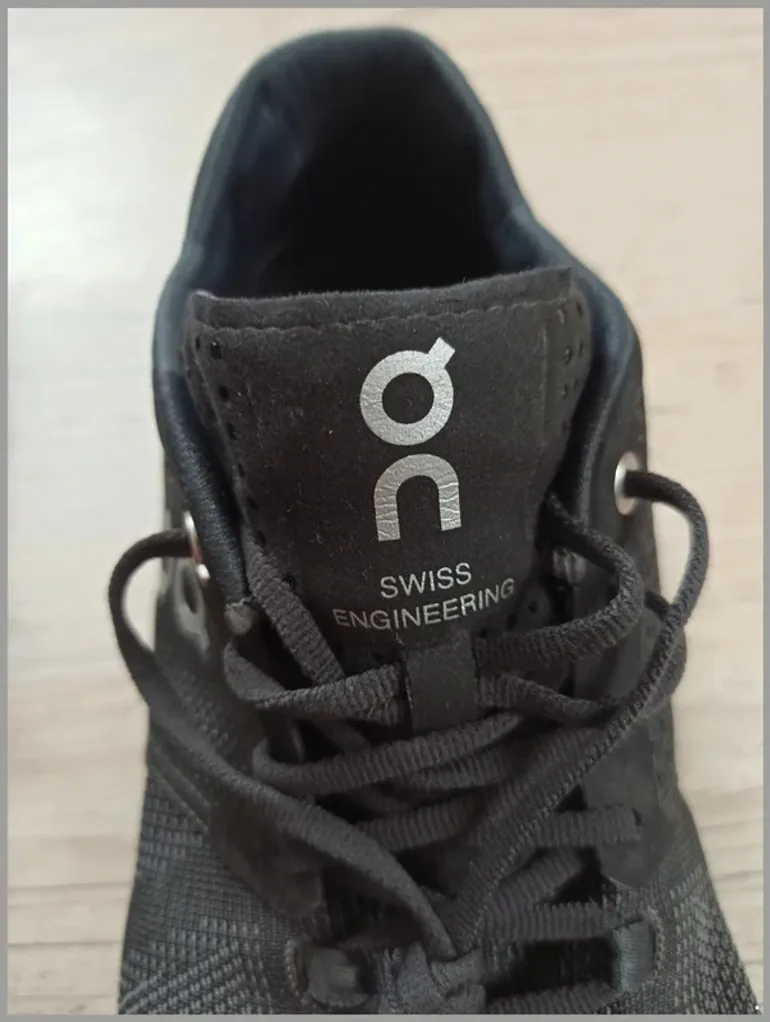 Použité Lightweight On Running Chaussures de course noire bike — obrázek 7 z 9