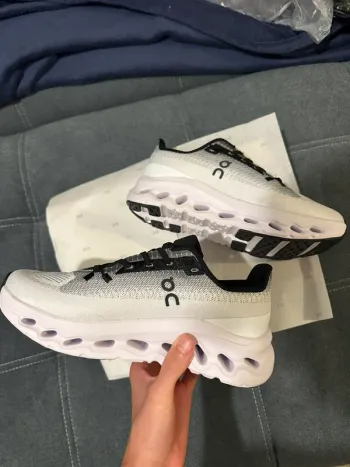 Used Premium On Cloudmonster Running Shoes