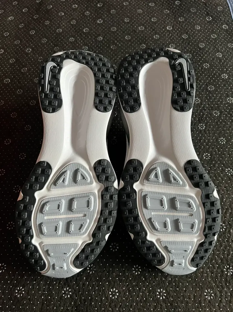 Used Nike Vomero 18 bike — image 5 of 5