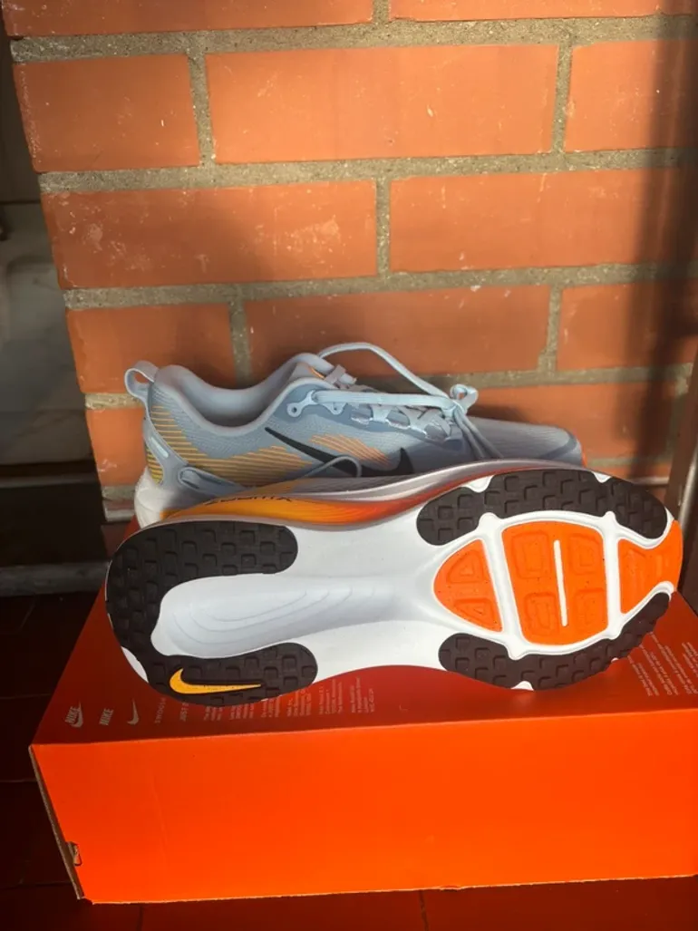 Scarpa Vomero 18 bike d'occasion — image 3 sur 9