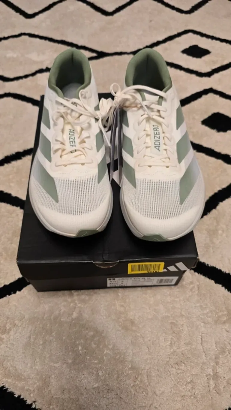 Używany Adidas Adizero Evo SL bike — zdjęcie 2 z 9